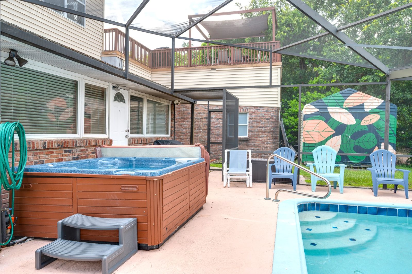 Soak under the stars in the bubbling hot tub