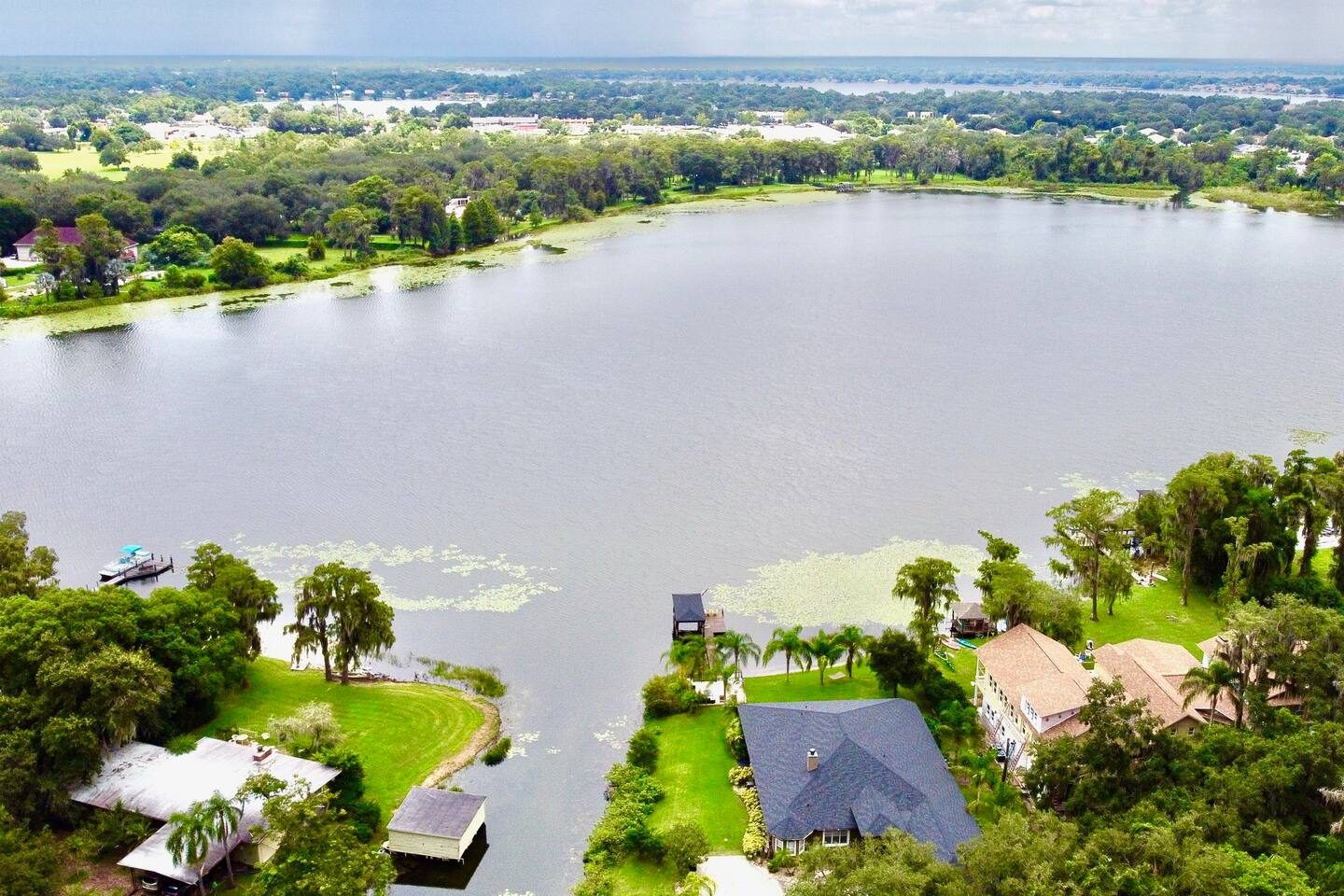 Lakefront living on the shores of Lake Jessamine