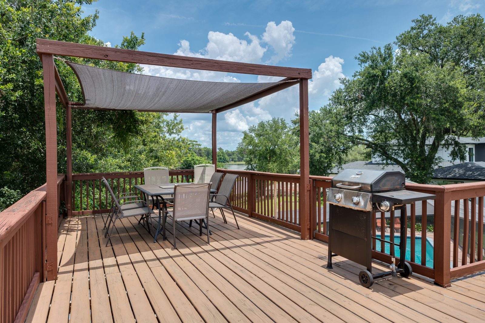 Lakeside lounging under your own pergola.