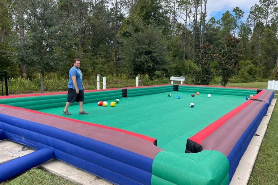 Soccer Billiards (Snookball)
