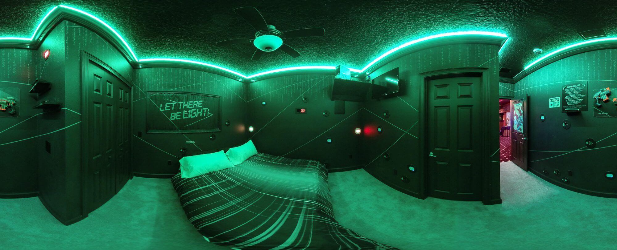 Vacation rental home for family reunions.... with laser tag - The Milky Way Galaxy Room at Sweet Escape House in Clermont FL